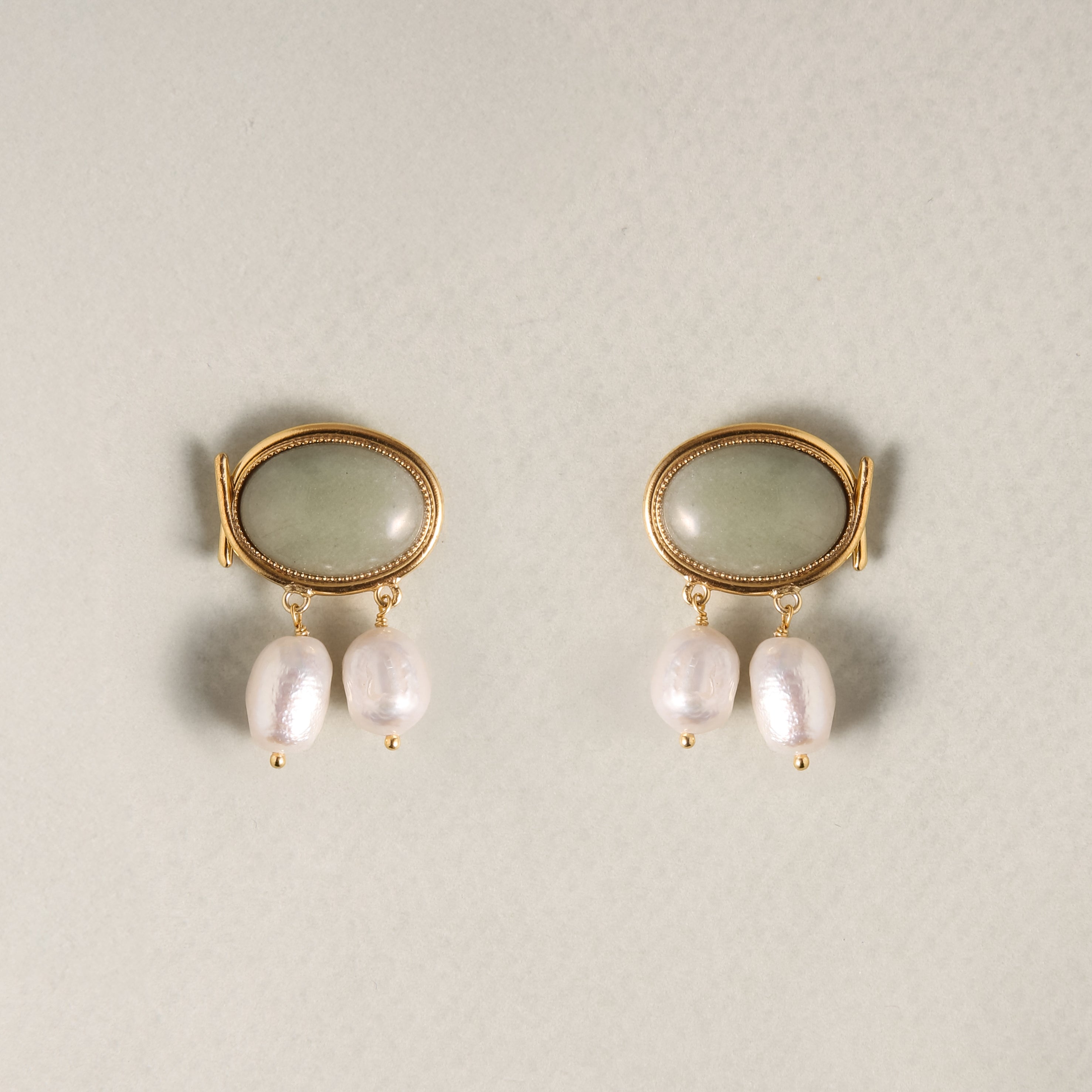 Natia Short Earrings