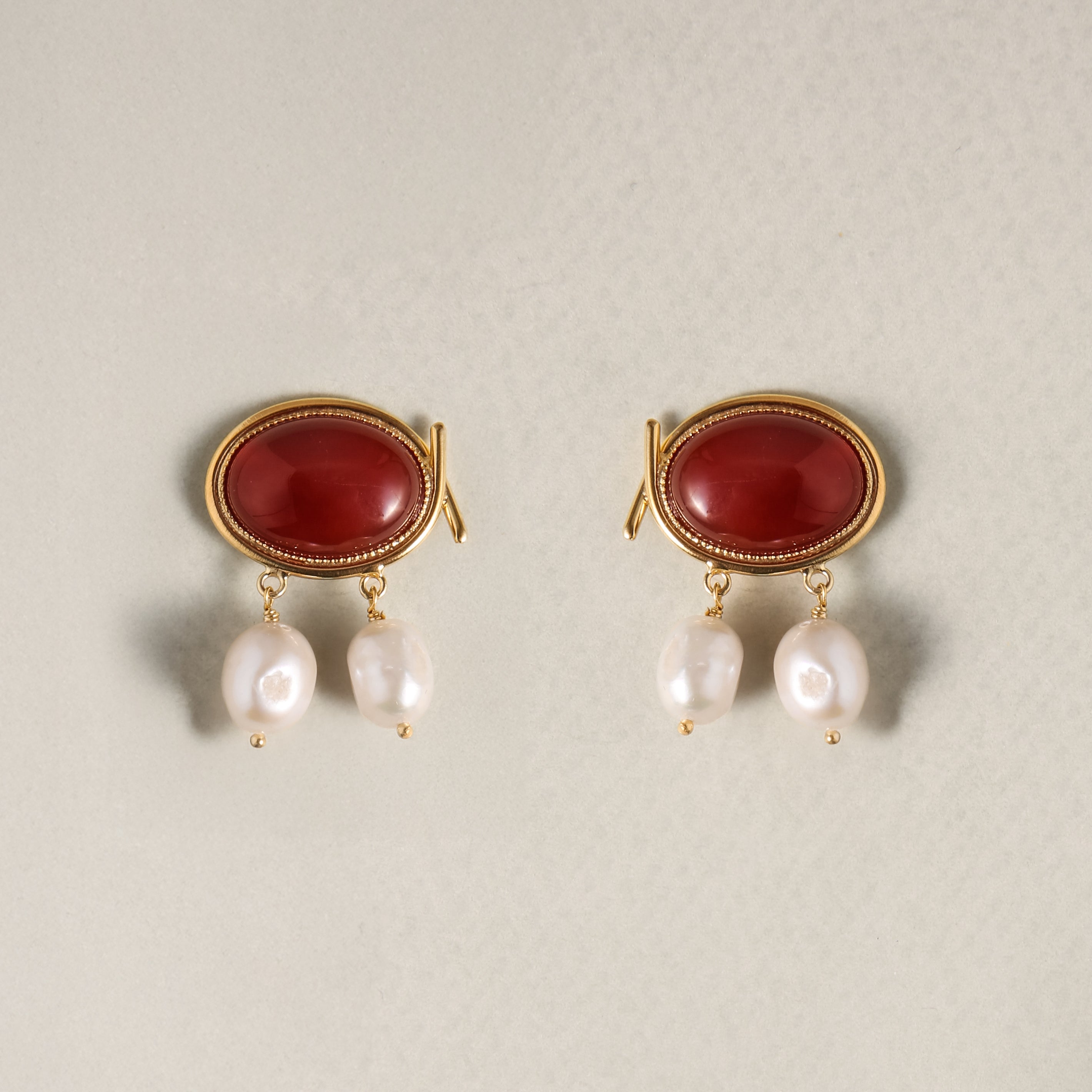 Natia Short Earrings