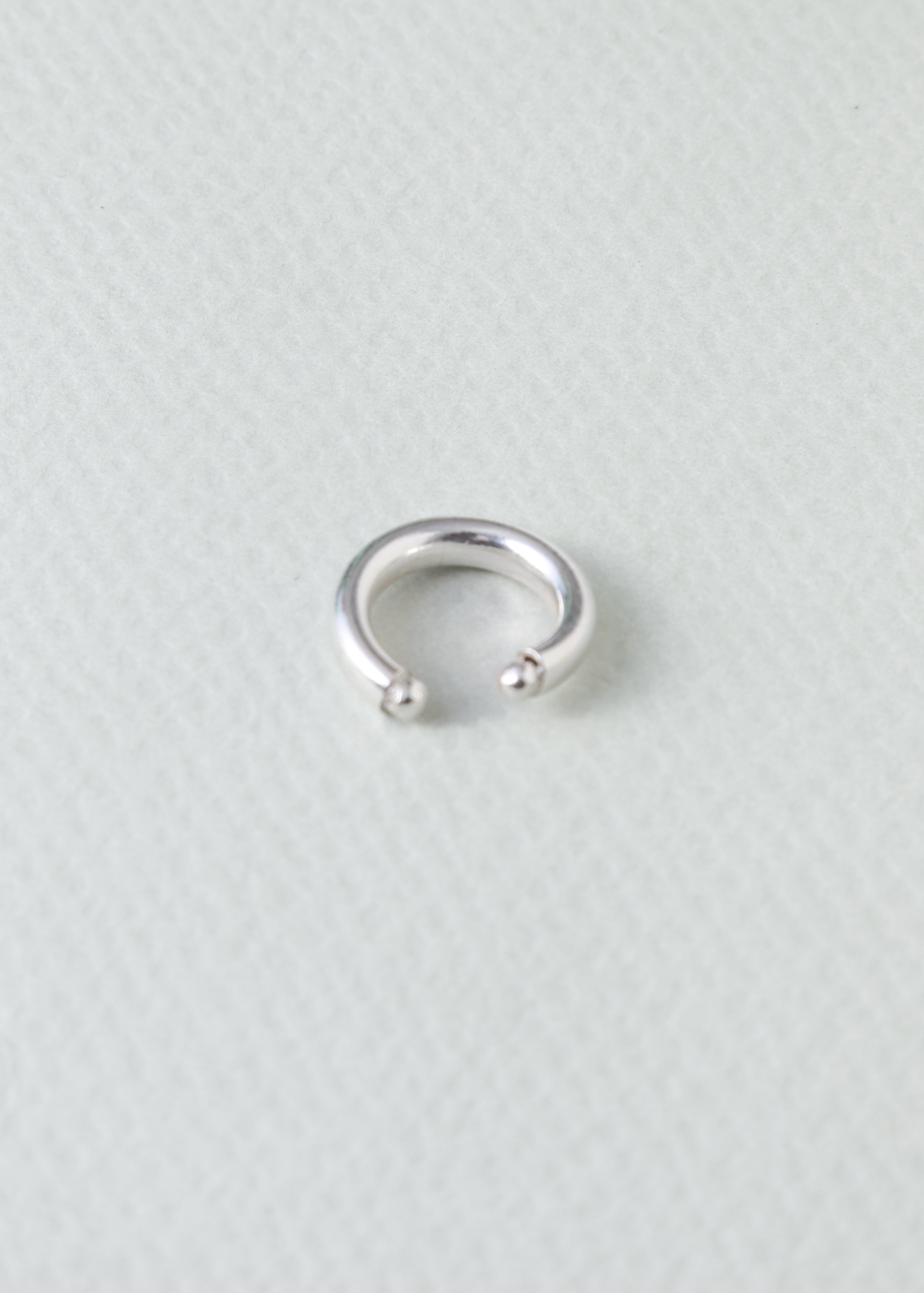 Linea Cuff medium