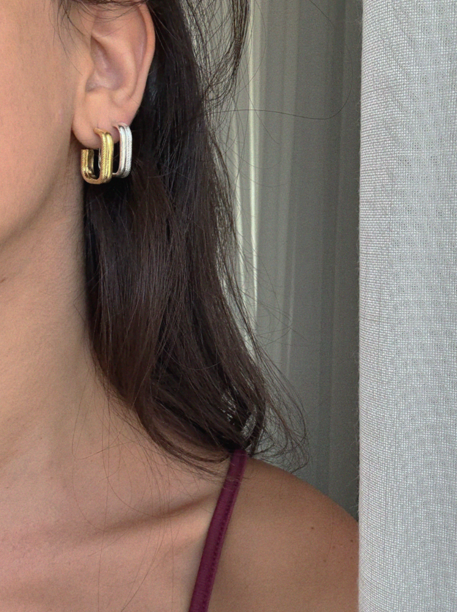 Contrast Hoops