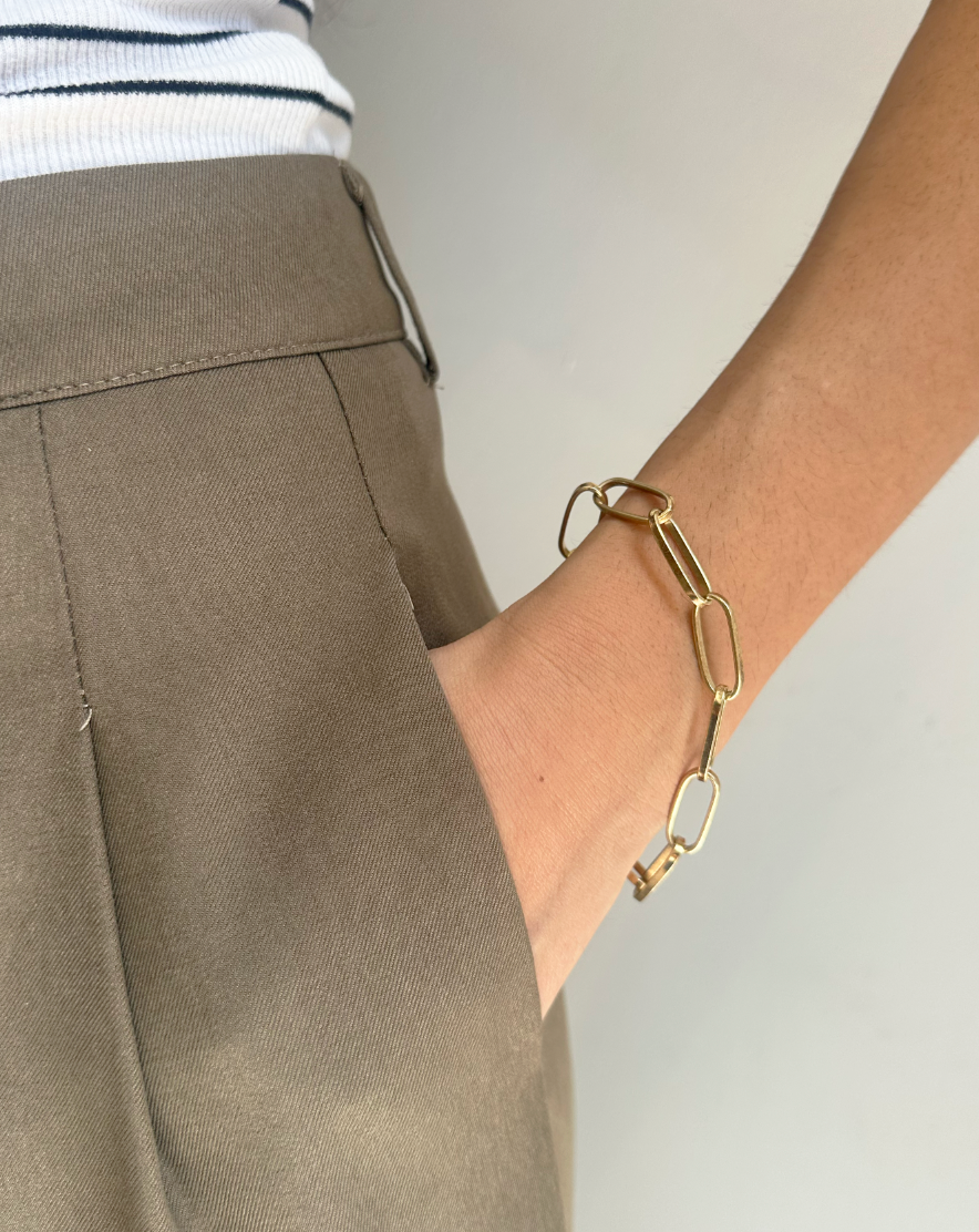 Boxy Oval Chain Bracelet